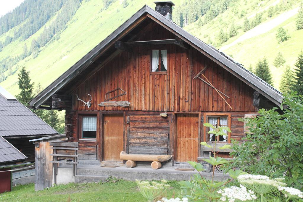 Apart-Alpin Stanzach Eksteriør bilde